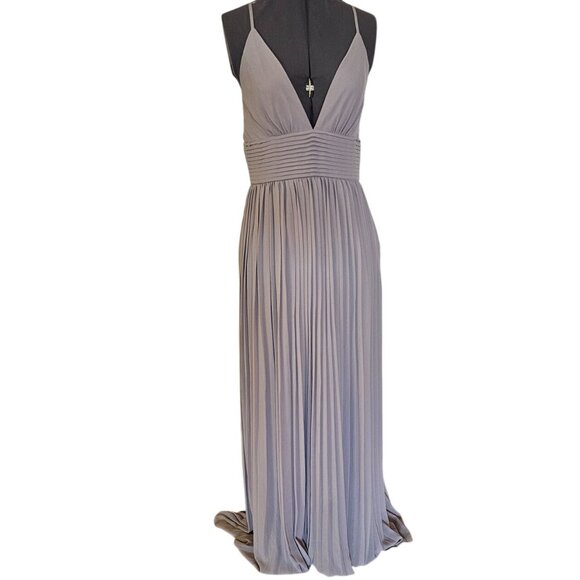Lulus pleated maxi dress size Large spaghetti strap gray adjustable strap - Picture 1 of 12